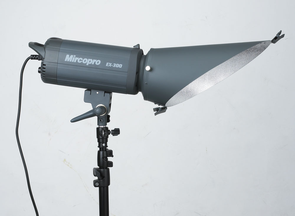 Фоновый рефлектор Mircopro BF-602