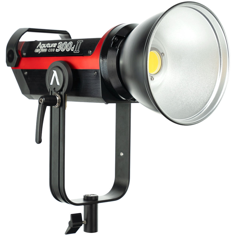 Студійне LED світло Aputure Light Storm C300d II Daylight (V-mount)
